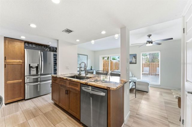 105 E DAVIS BOULEVARD B, Tampa, FL 33606