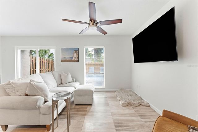 105 E DAVIS BOULEVARD B, Tampa, FL 33606