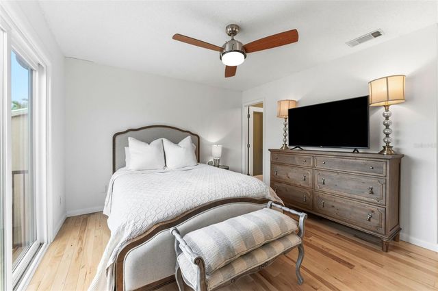 105 E DAVIS BOULEVARD B, Tampa, FL 33606