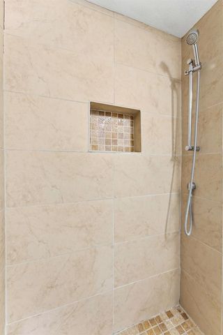 105 E DAVIS BOULEVARD B, Tampa, FL 33606