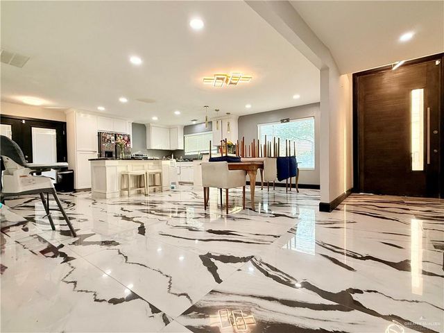 940 W Mile 3 Road, Mission, TX 78573