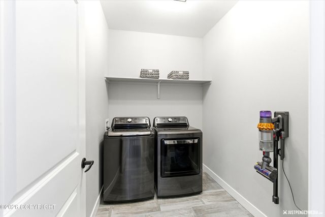 25413 Mc Intyre Road, Eagle River, AK 99577