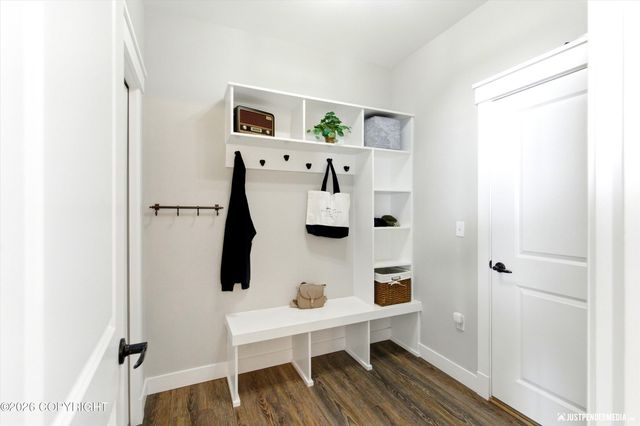 25413 Mc Intyre Road, Eagle River, AK 99577