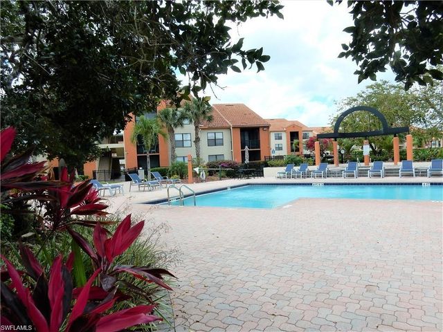 13555 Eagle Ridge DR 912, Fort Myers, FL 33912