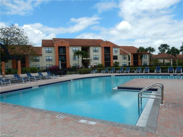 13555 Eagle Ridge DR 912, Fort Myers, FL 33912
