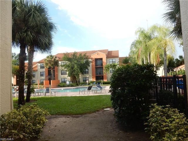 13555 Eagle Ridge DR 912, Fort Myers, FL 33912