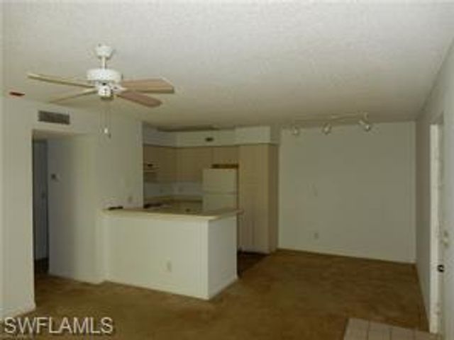 13555 Eagle Ridge DR 912, Fort Myers, FL 33912