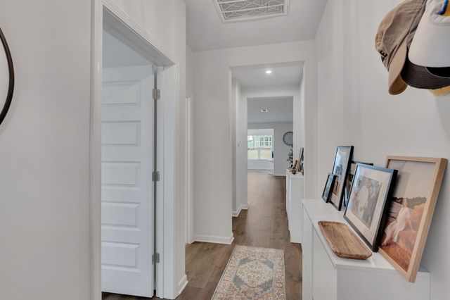 4241 Magnolia Farms Dr, Hermitage, TN 37076