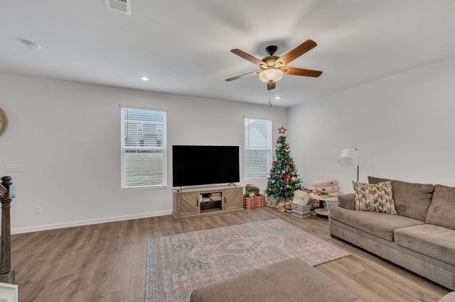 4241 Magnolia Farms Dr, Hermitage, TN 37076