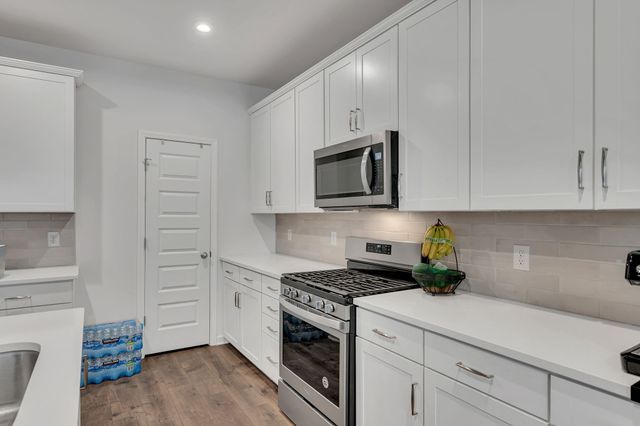 4241 Magnolia Farms Dr, Hermitage, TN 37076