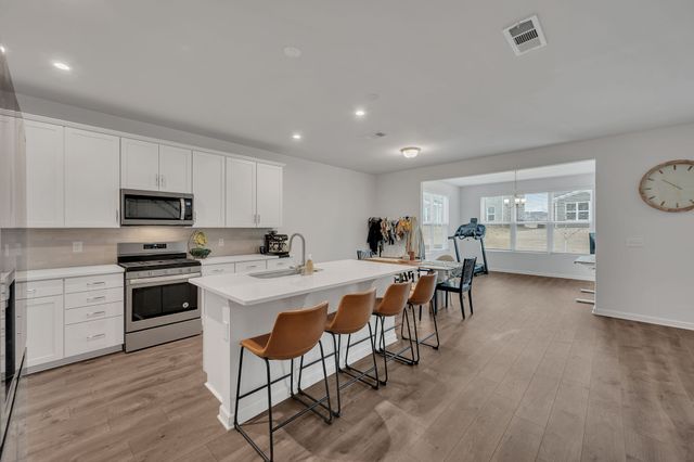 4241 Magnolia Farms Dr, Hermitage, TN 37076