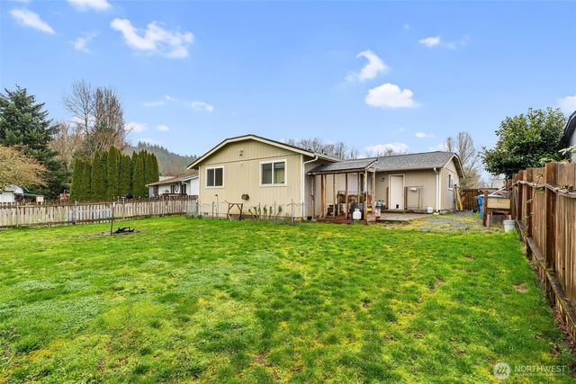 510 Brown Street SE, Orting, WA 98360