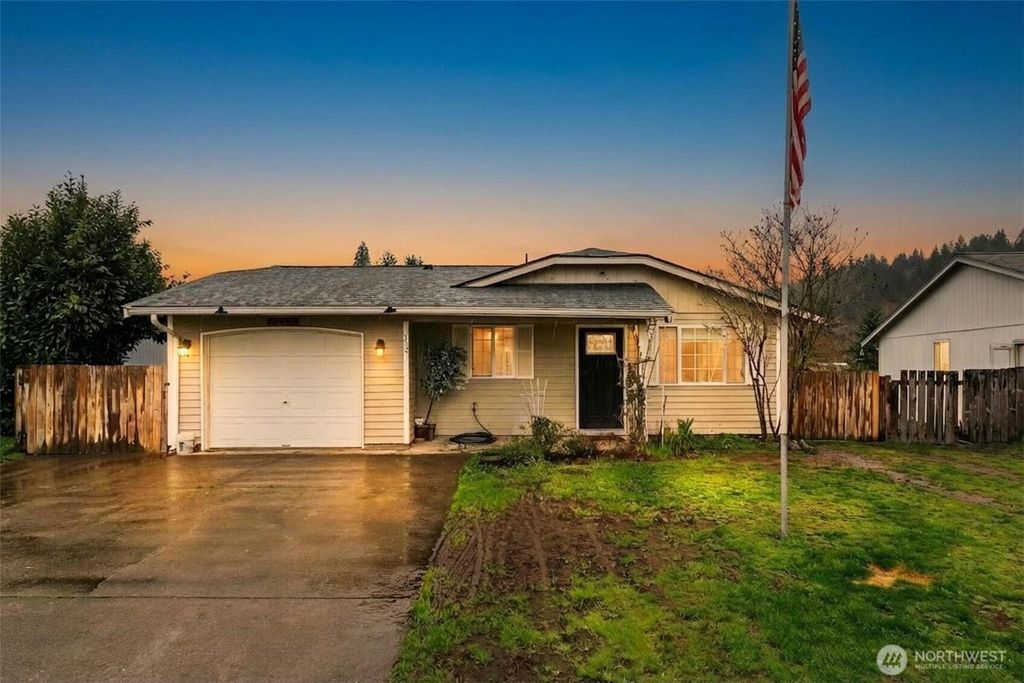 510 Brown Street SE, Orting, WA 98360