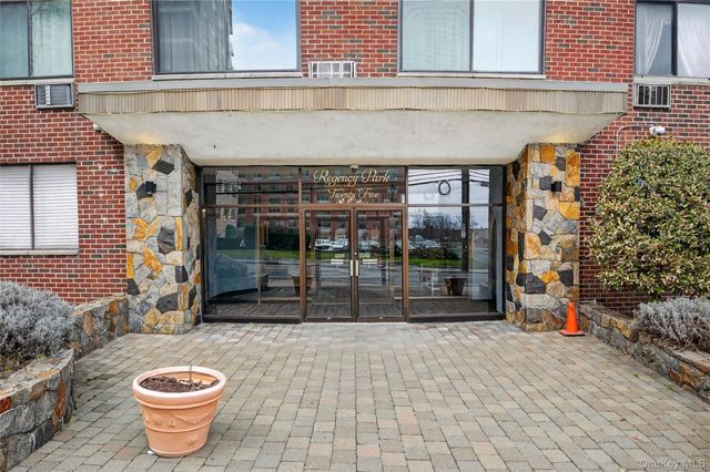 25 Lake Street 6F, White Plains, NY 10603