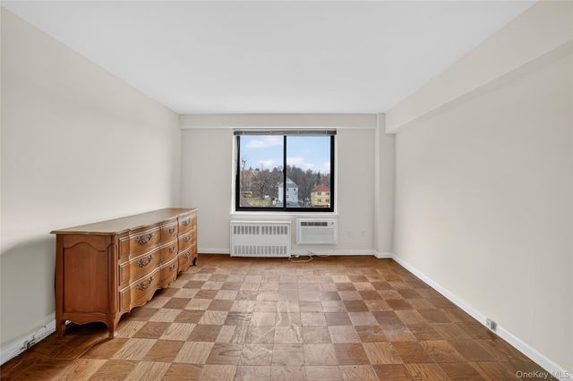 25 Lake Street 6F, White Plains, NY 10603