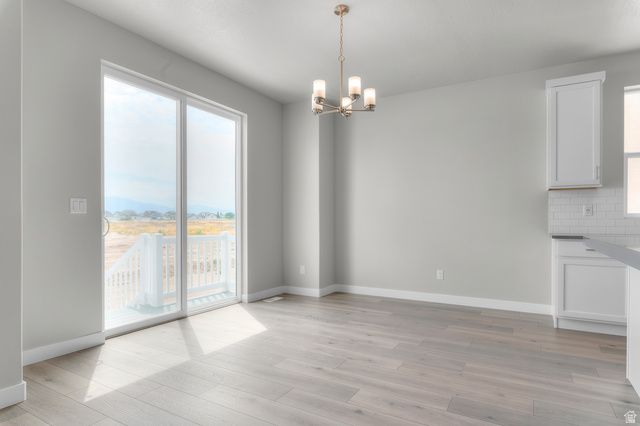 2254 N HOODED CRANE DR, Clinton, UT 84015