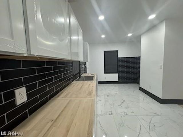 7728 Colgate Avenue, Cleveland, OH 44102