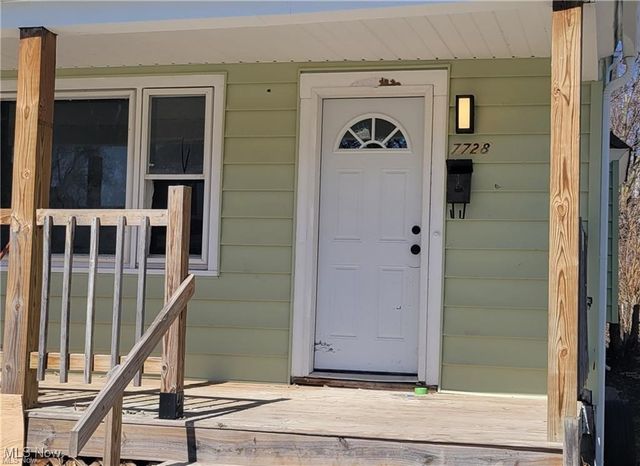 7728 Colgate Avenue, Cleveland, OH 44102