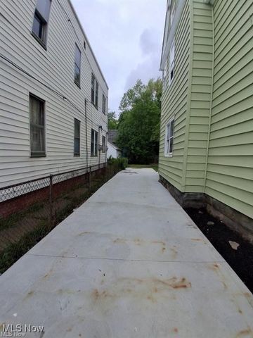 7728 Colgate Avenue, Cleveland, OH 44102