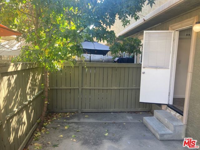 20258 Cohasset Street 4, Winnetka (los Angeles), CA 91306