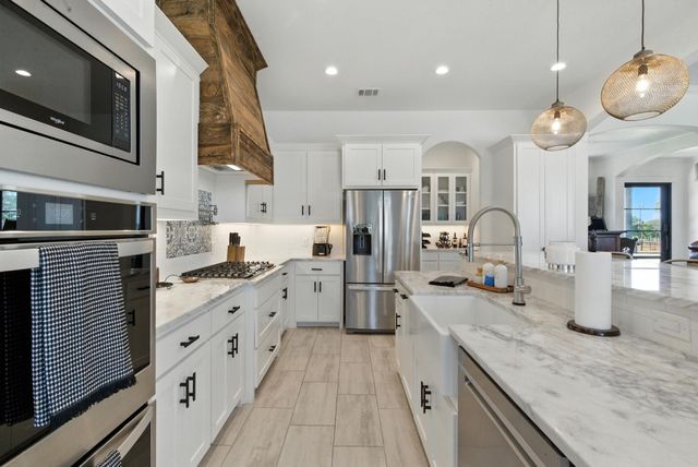 1403 N Fm 113, Weatherford, TX 76088