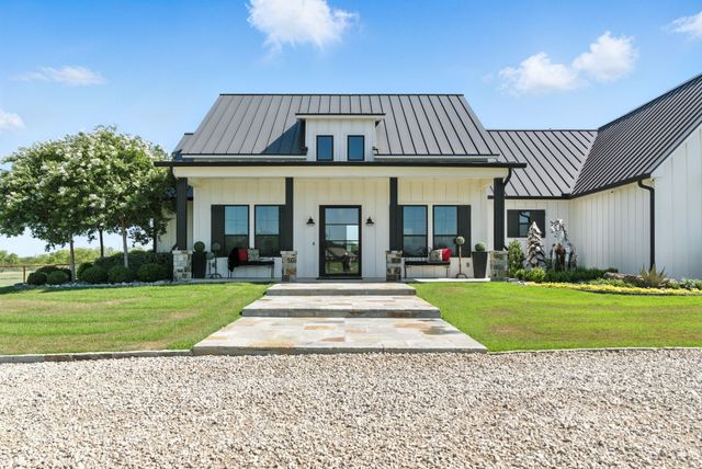 1403 N Fm 113, Weatherford, TX 76088