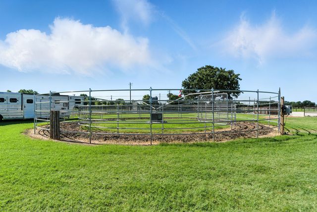 1403 N Fm 113, Weatherford, TX 76088
