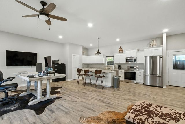 1403 N Fm 113, Weatherford, TX 76088