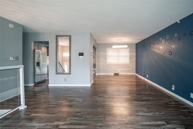 320 34th Street, West Des Moines, IA 50265