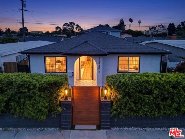 11948 Culver Drive, Culver City, CA 90230