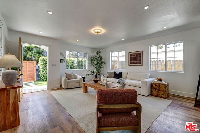 11948 Culver Drive, Culver City, CA 90230