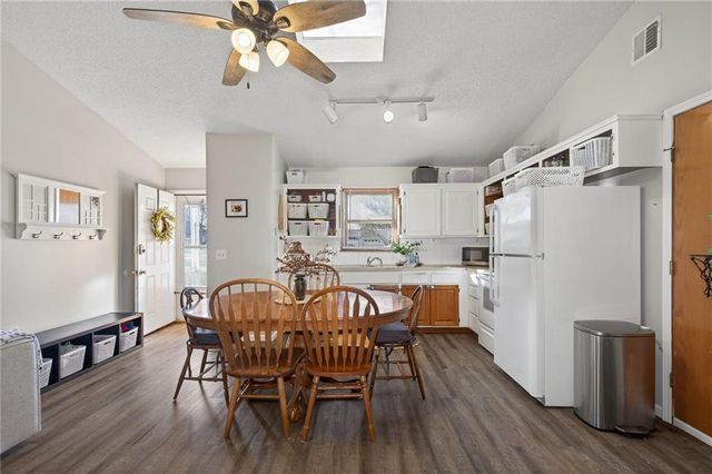 1325 N Harvey Drive, Olathe, KS 66061