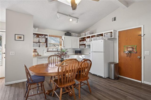 1325 N Harvey Drive, Olathe, KS 66061