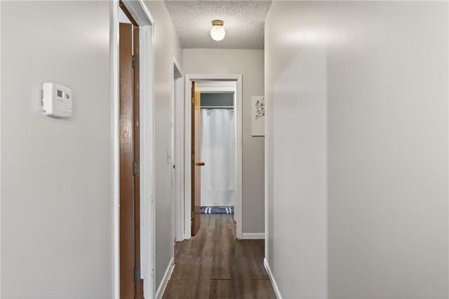 1325 N Harvey Drive, Olathe, KS 66061