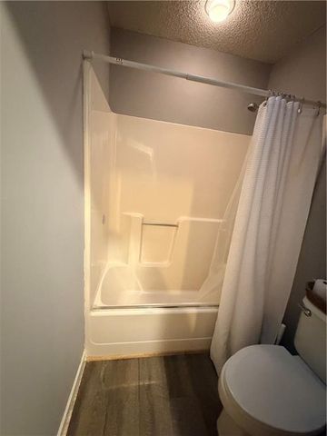 1325 N Harvey Drive, Olathe, KS 66061