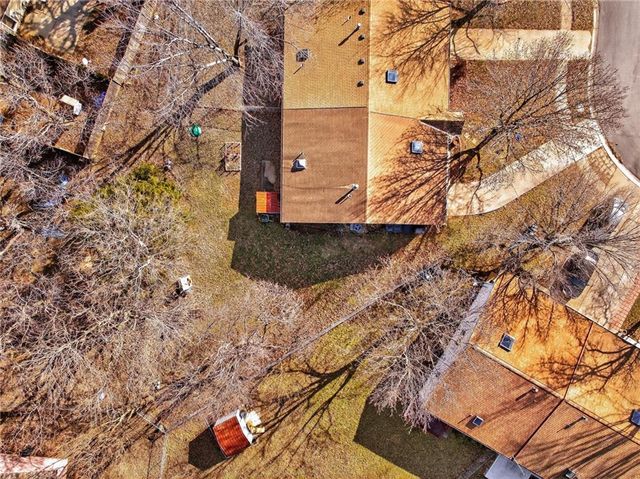 1325 N Harvey Drive, Olathe, KS 66061