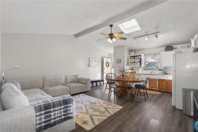 1325 N Harvey Drive, Olathe, KS 66061