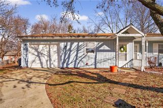 1325 N Harvey Drive, Olathe, KS 66061