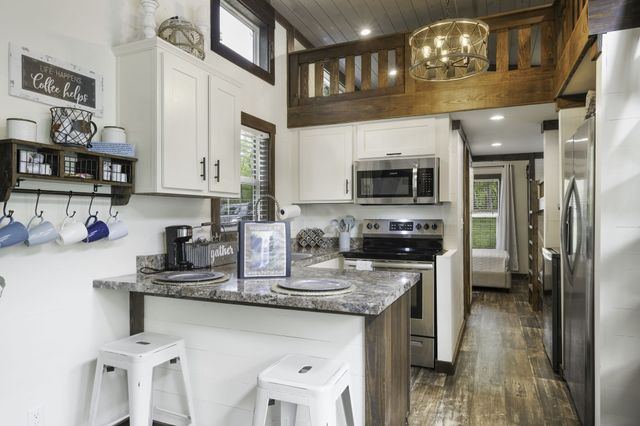 484 Deer Lick Trail, Monteagle, TN 37356