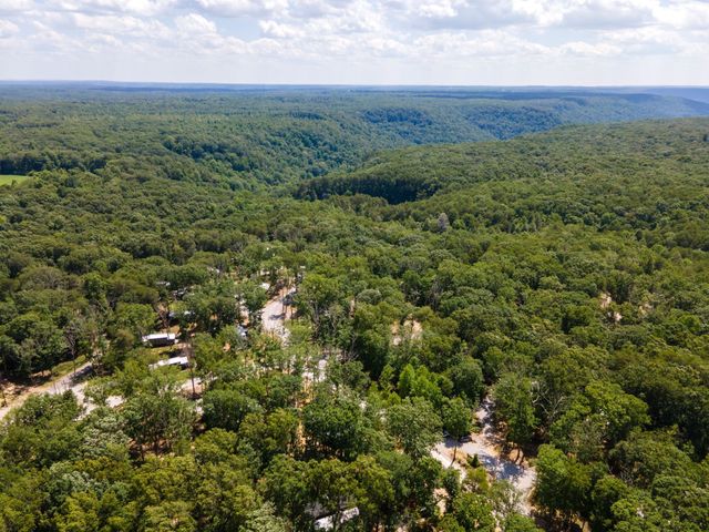 484 Deer Lick Trail, Monteagle, TN 37356