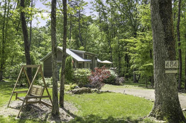 484 Deer Lick Trail, Monteagle, TN 37356