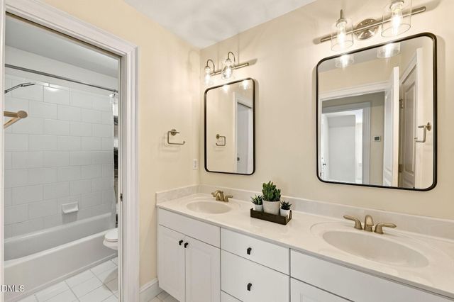 904 Hidden Jewel Lane, Wake Forest, NC 27587