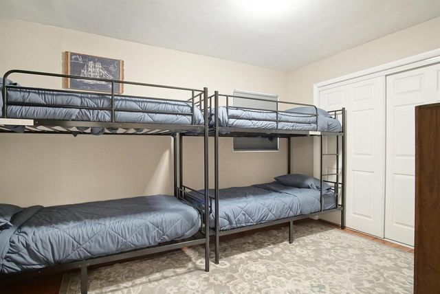 1002 Avenue E E, Fort Pierce, FL 34950