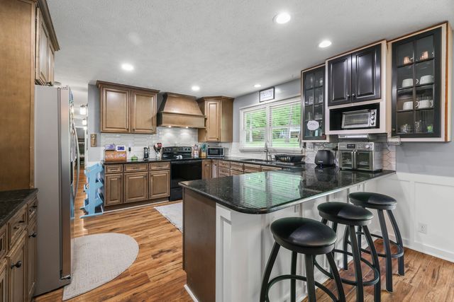 6268 Highway 100, W, Centerville, TN 37033