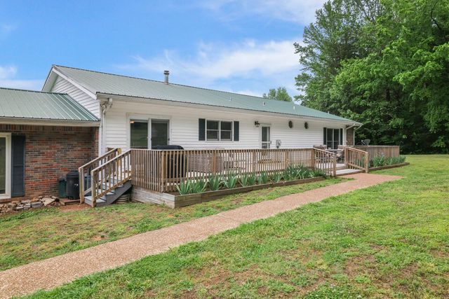 6268 Highway 100, W, Centerville, TN 37033
