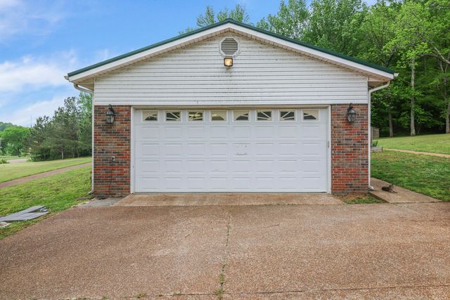 6268 Highway 100, W, Centerville, TN 37033