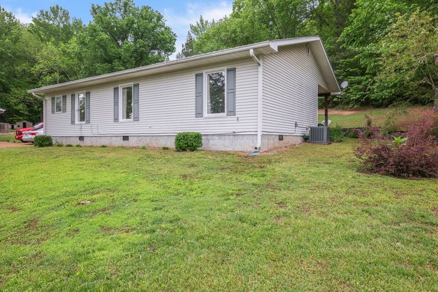 6268 Highway 100, W, Centerville, TN 37033