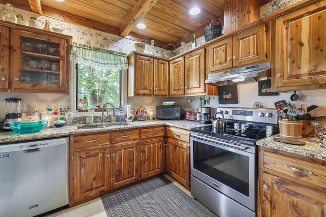 6268 Highway 100, W, Centerville, TN 37033
