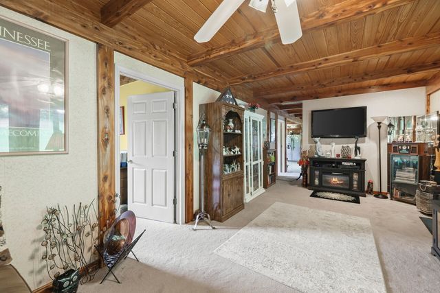 6268 Highway 100, W, Centerville, TN 37033
