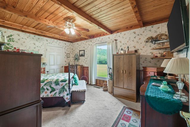 6268 Highway 100, W, Centerville, TN 37033